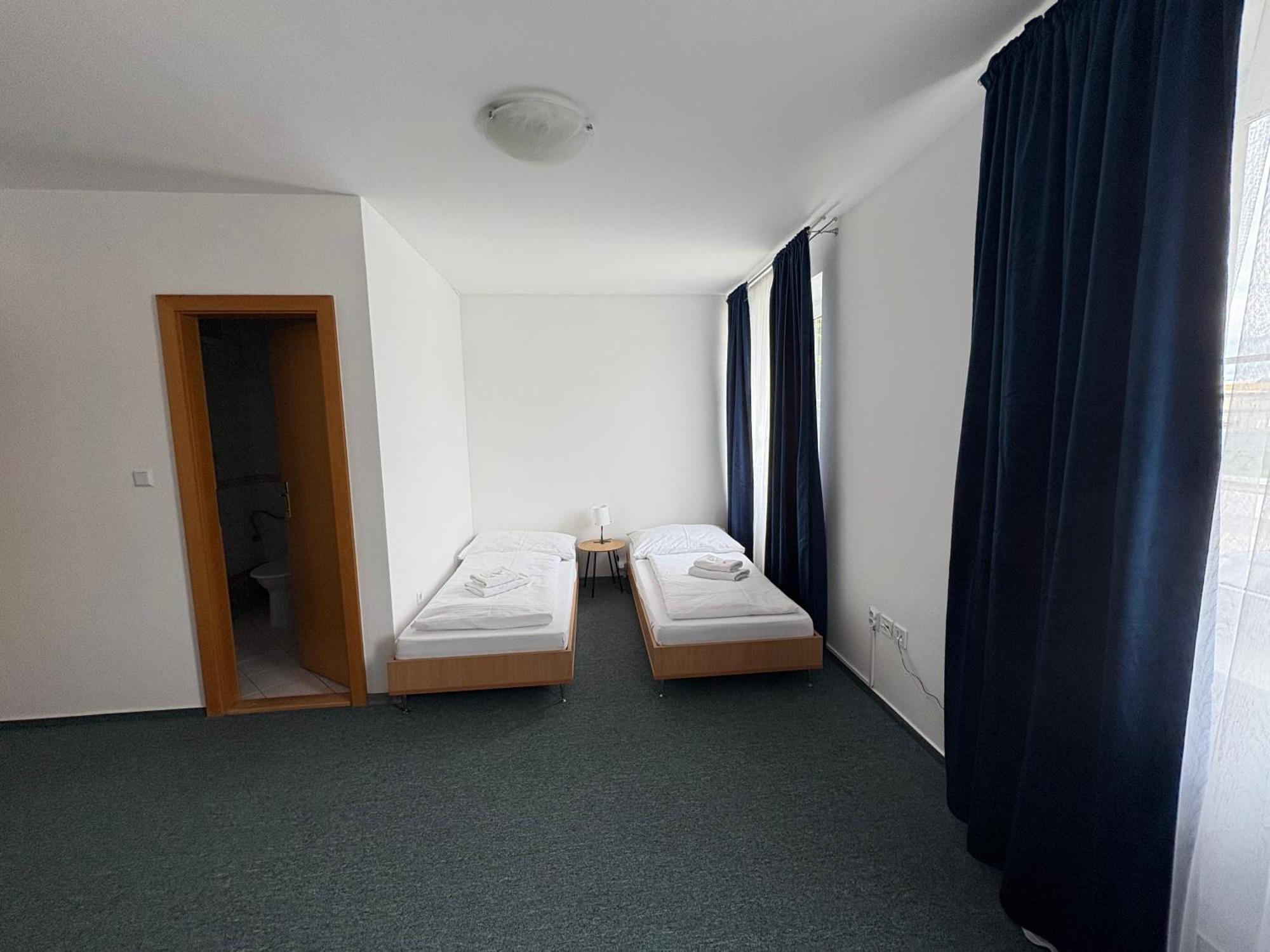 Garni G Hotel Zilina Exterior photo
